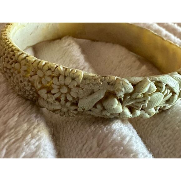 Vintage Bangle  - Picture 4 of 5